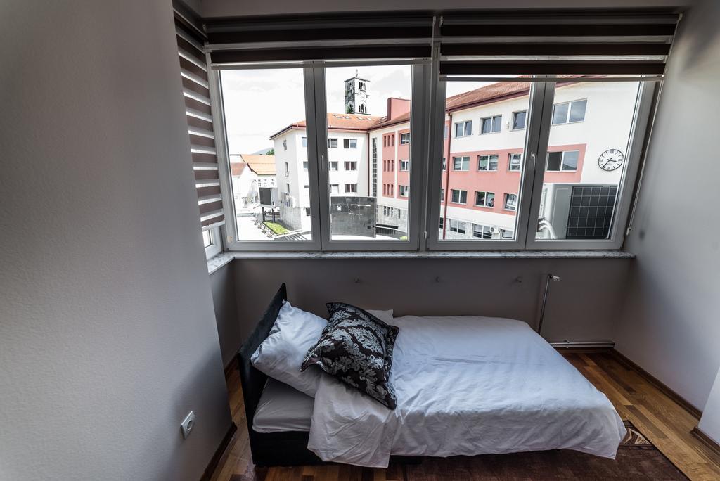 Suites Donna Bihać Eksteriør billede
