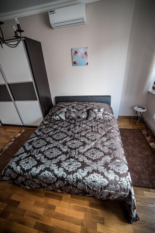 Suites Donna Bihać Eksteriør billede
